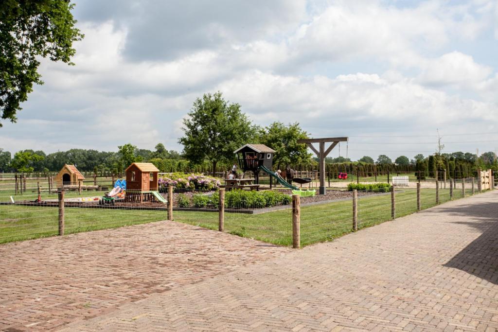 De Wijnlodge Kootwijkerbroek Exteriör bild